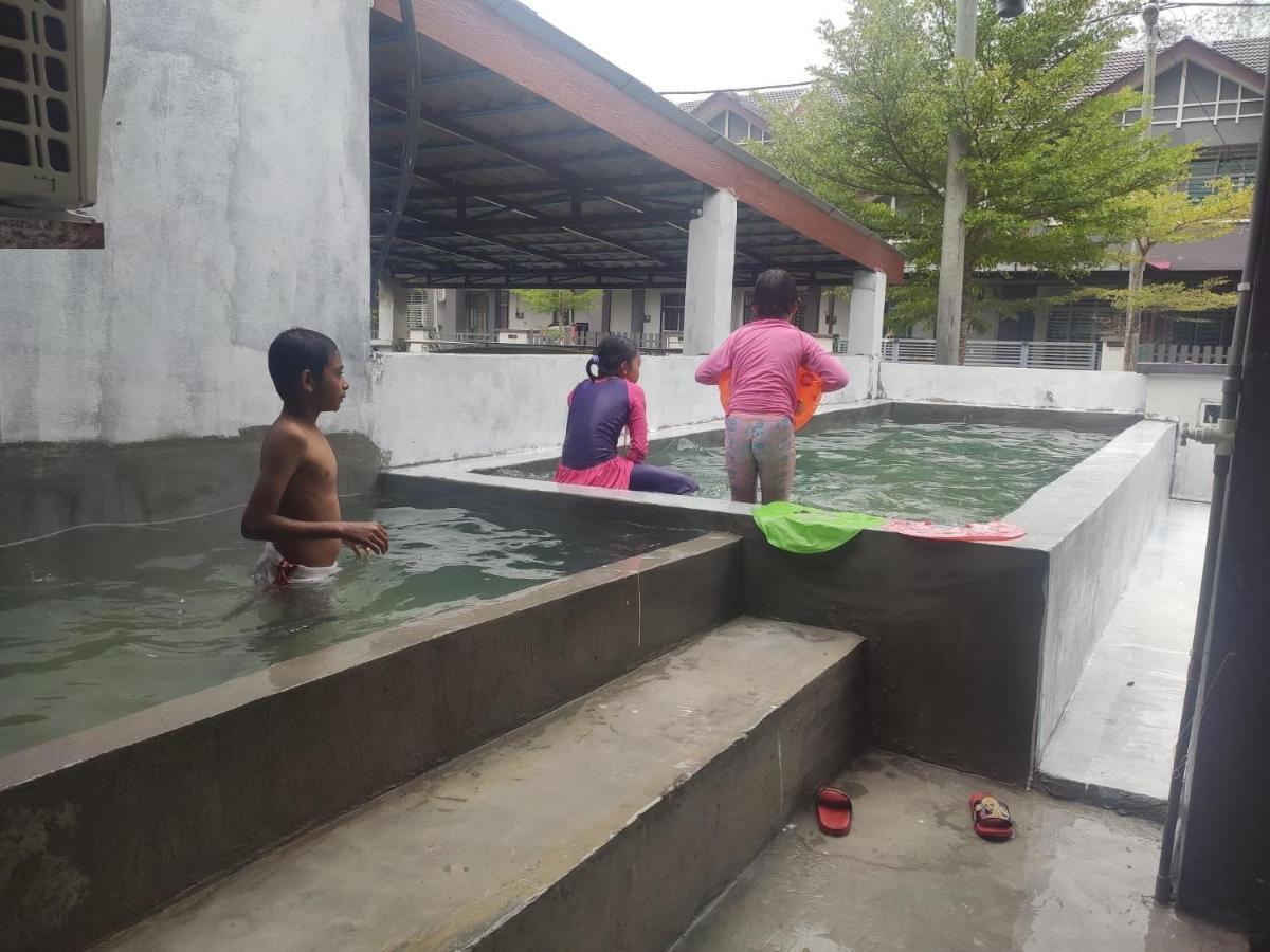 Jeli Homestay Ayer Puteh Jeli Kelantan Private Swimming Pool Kampong Jeli Kerawat Экстерьер фото